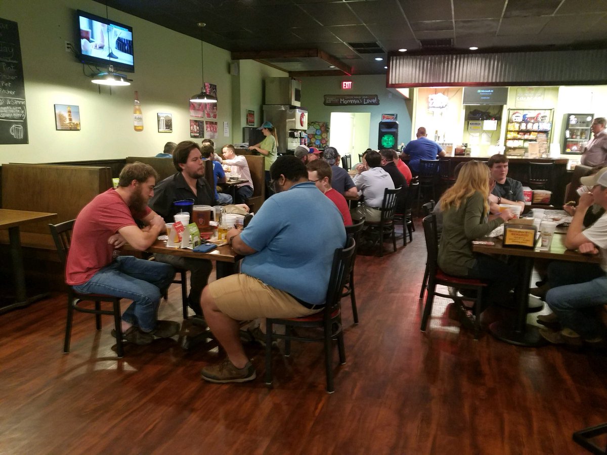 A sampling of last weeks Thirsty Thursday Trivia Night at our Old Shell location!  Every Thursday night... 6:30pm-8:30pm.  What are you waiting for?? Food, fun and cold beer!  Momma loves to have some fun!  #livetrivia #coldbeer #prizes #mommagoldbergs