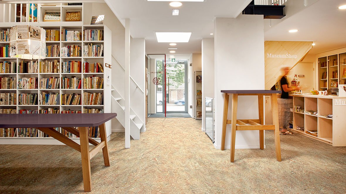 ForboFlooringCZ's tweet photo. #Marmoleum přirozeně z přírody. 🌳 Objevte přírodní krásu CO2 neutrální podlahy nově v 5⃣ úchvatných mramorovaných strukturách a 90 živých i neutrálních odstínech. 🔝

Více ℹ 👉 https://t.co/P7An2fydsO https://t.co/DJOxc3MO8r