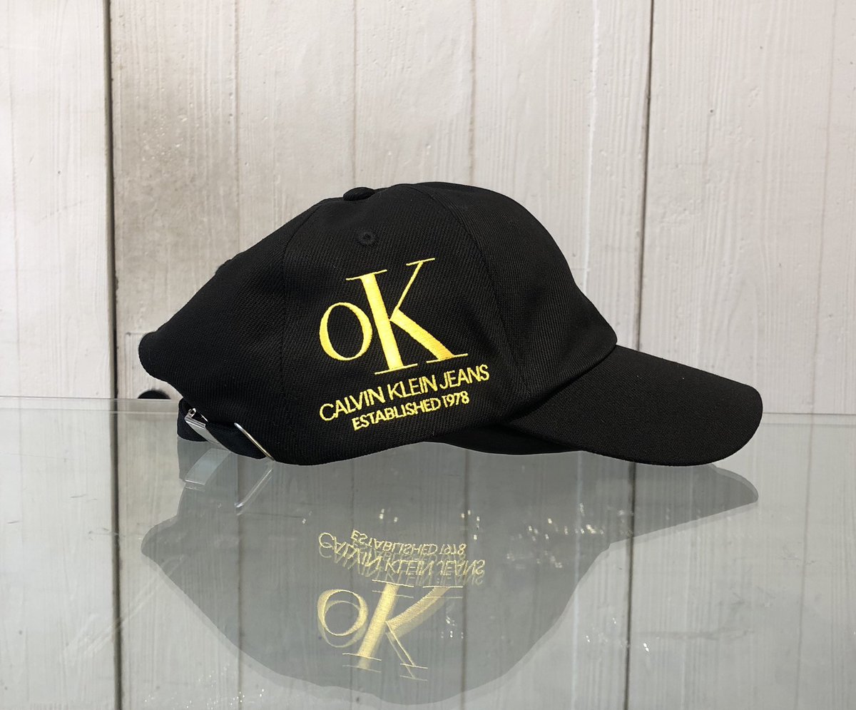 MT_HARAJUKU's tweet photo. <CALVIN KLEIN JEANS EST.1978>
今シーズンより展開開始致しました。
EST.1978 OK LOGO CAP
7,000円(+tax)
モンキータイム原宿店、オンラインのみの展開となります。
#CKEST1978 #MYCALVINS #monkeytime https://t.co/vazyiSNSFG