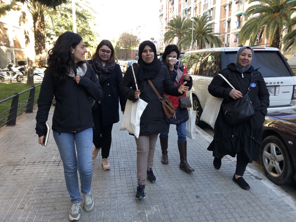 manuchis's tweet image. Salimos de compras con familias de Cornellà para conocer cuánto gastan en un guiso de lentejas #FoodMapping @Ideas_4_Change @CreuRojaBCN @pembarcelona