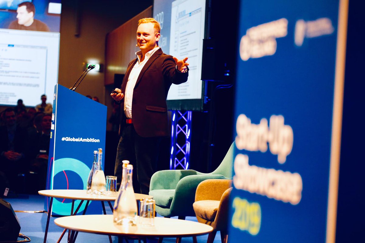 Entirl's tweet photo. 'When we relaunched Teamwork we didn't change the product. We decided to focus our efforts on the positioning, marketing and developing the brand - this was a huge success for us ' - CEO of @teamwork Peter Coppinger, joins us today at Enterprise Ireland's Start-Up Showcase https://t.co/7dm5svnDOH