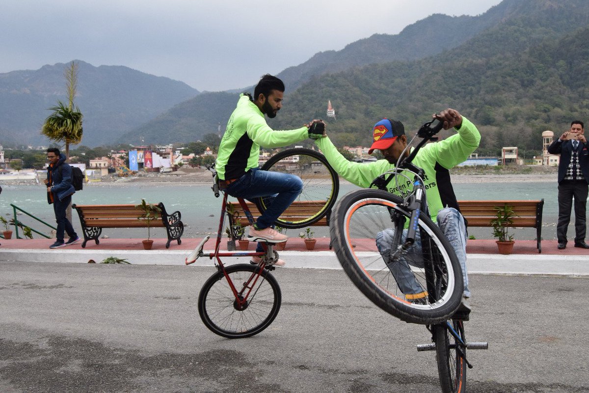 UTDBofficial's tweet image. Here&apos;s a glimpse from today&apos;s incredible curtain raiser event of &apos;The 4th Ultimate Uttarakhand Himalayan MTB Challenge&apos; at Ganga Resort, Rishikesh. 

To register your interest, visit: 
cyclingfederationofindia.org/web/registrati…

#MTBChallenge #Uttarakhand #Adventure #Nainital #Rishikesh
