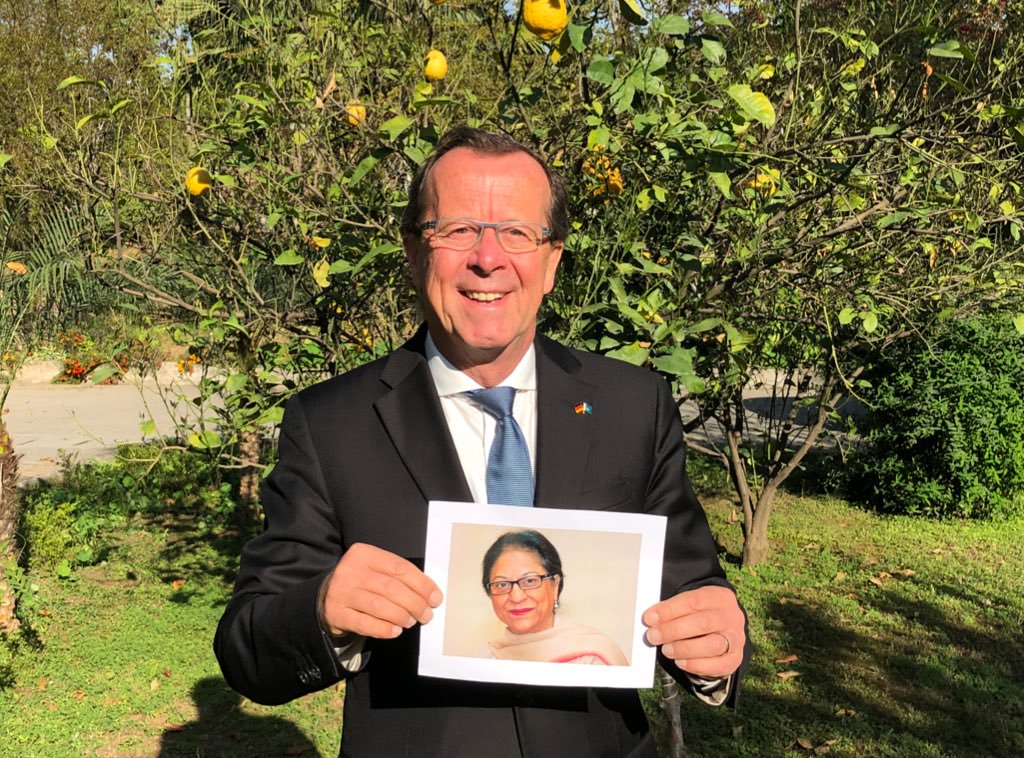 GermanyinPAK's tweet image. last monday marked the 1st anniversary of #AsmaJahangir&apos;s passing. What a great lawyer &amp;amp; human rights activist she was!! Still miss her. Look at the documentation of 1st #AsmaJahangir&apos;s conference 2018 at Lahore High Court: aghslaw.net/wp-content/upl… @Asma_Jahangir @MunizaeJahangir