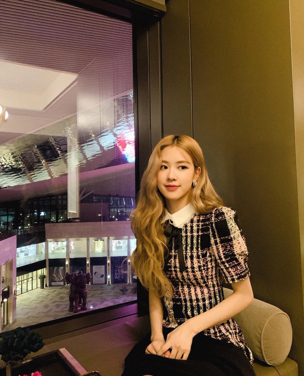 ขุนบลิ๊งค์มิอยากถือดาบอยากถือแท่งไฟ tweet media