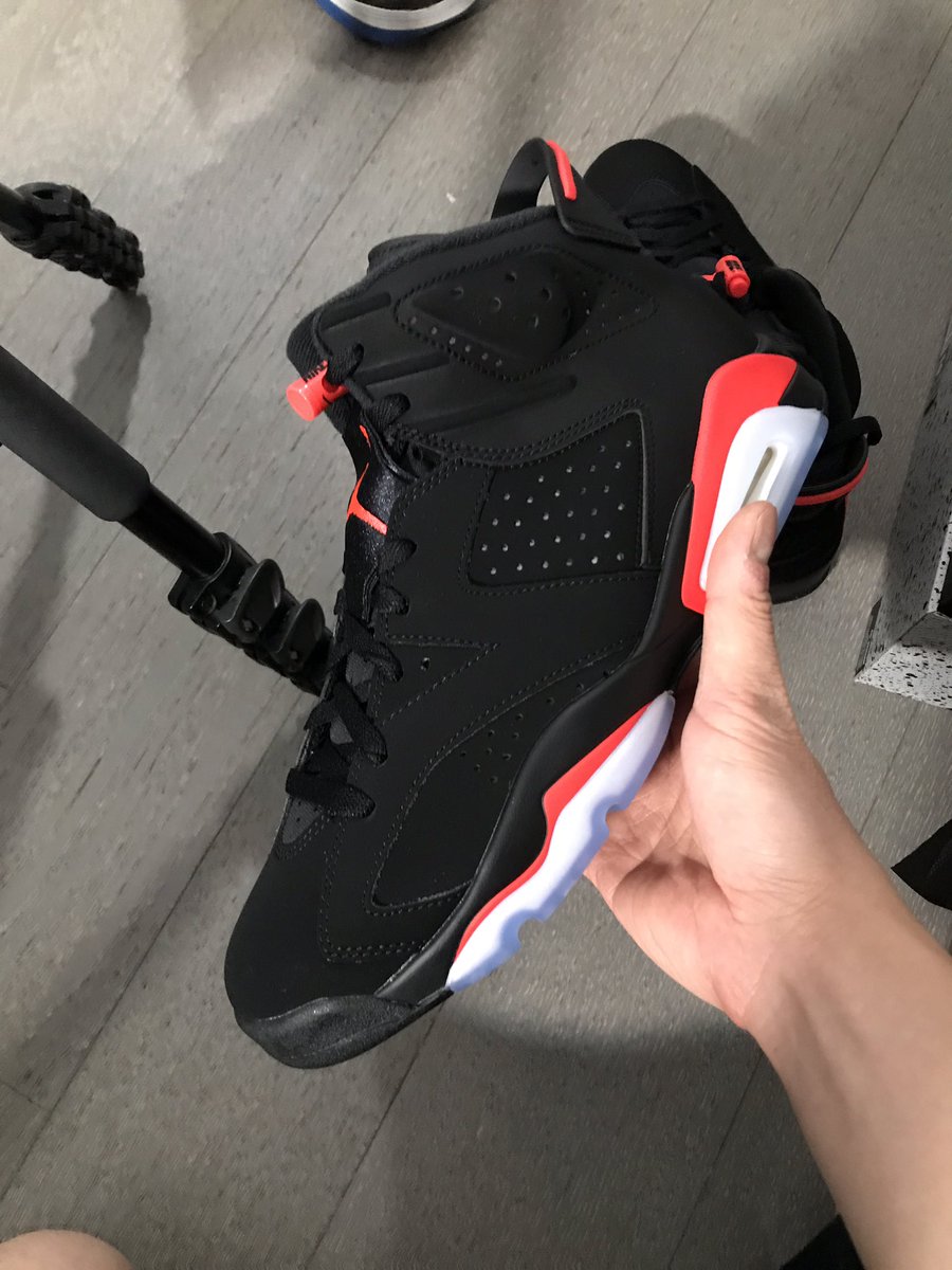 seandotgo's tweet photo. My #Infrared6s smell like rubbing alcohol lol https://t.co/sqdEypP2d7