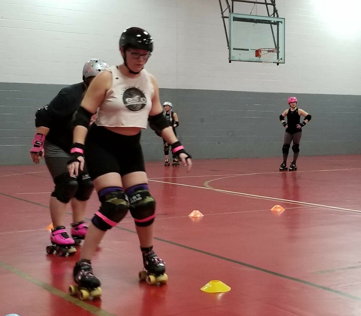 OVRollerGirls's tweet image. Tuesday night #OVRG practice with special guest - #GnarlyManson 

Interested in joining #rollerderby? Do it! Join us every Tuesday night for our fresh meat classes! 

#rollerderbygirls #OhioValleyRollerGirls #derbytwitter #OhioValley #Skates