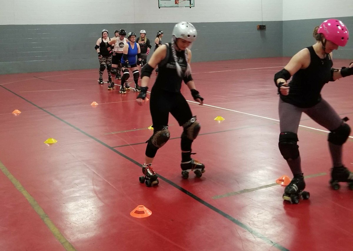 OVRollerGirls's tweet image. Tuesday night #OVRG practice with special guest - #GnarlyManson 

Interested in joining #rollerderby? Do it! Join us every Tuesday night for our fresh meat classes! 

#rollerderbygirls #OhioValleyRollerGirls #derbytwitter #OhioValley #Skates