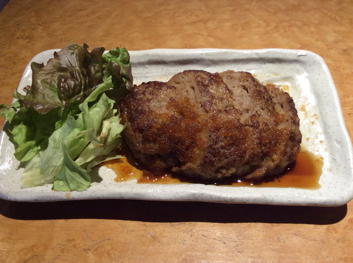 居酒屋 和が家 秋葉原店 A Twitter 今日の100円は ハンバーグ おろしソースでお召し上がり下さい バレンタインデーに激安100円ハンバーグ チョコ よりハンバーグですね 秋葉原 岩本町 激安 安く飲める居酒屋 ハンバーグ 日替わり100