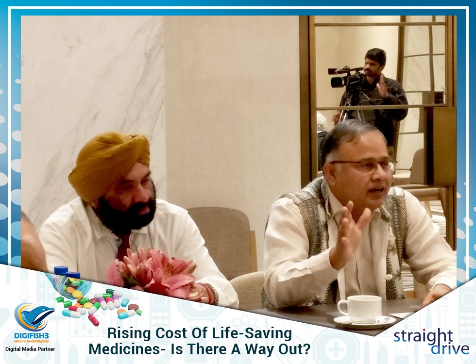 HyWehappywork's tweet photo. Transparency, Price Control, and Evidence-based regulations are required to curb down the #Rising #cost of #Life-saving #Medicines! With @mukundji,  @Digifish3 
#RoundtableConference #Healthcare #Medical #RaiseYourVoice #Doctors #pharmaceuticals #StraightDrive https://t.co/5i7FmwLbVB