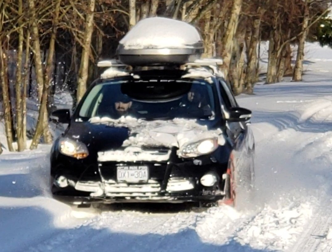 Modularacks's tweet photo. Testing our new Steel Snow Socks ❄️🚗
These install in minutes and you don't reach behind the tire to connect rear cables
#modularacks #onwardtotheweekend 
#leavenothingbehind 
#SnowMageddon2019 #snowfall #vehicles #automotive #WinterDriving #roadtrip #DriveSafe #BePrepared https://t.co/4x06LsQ9uq