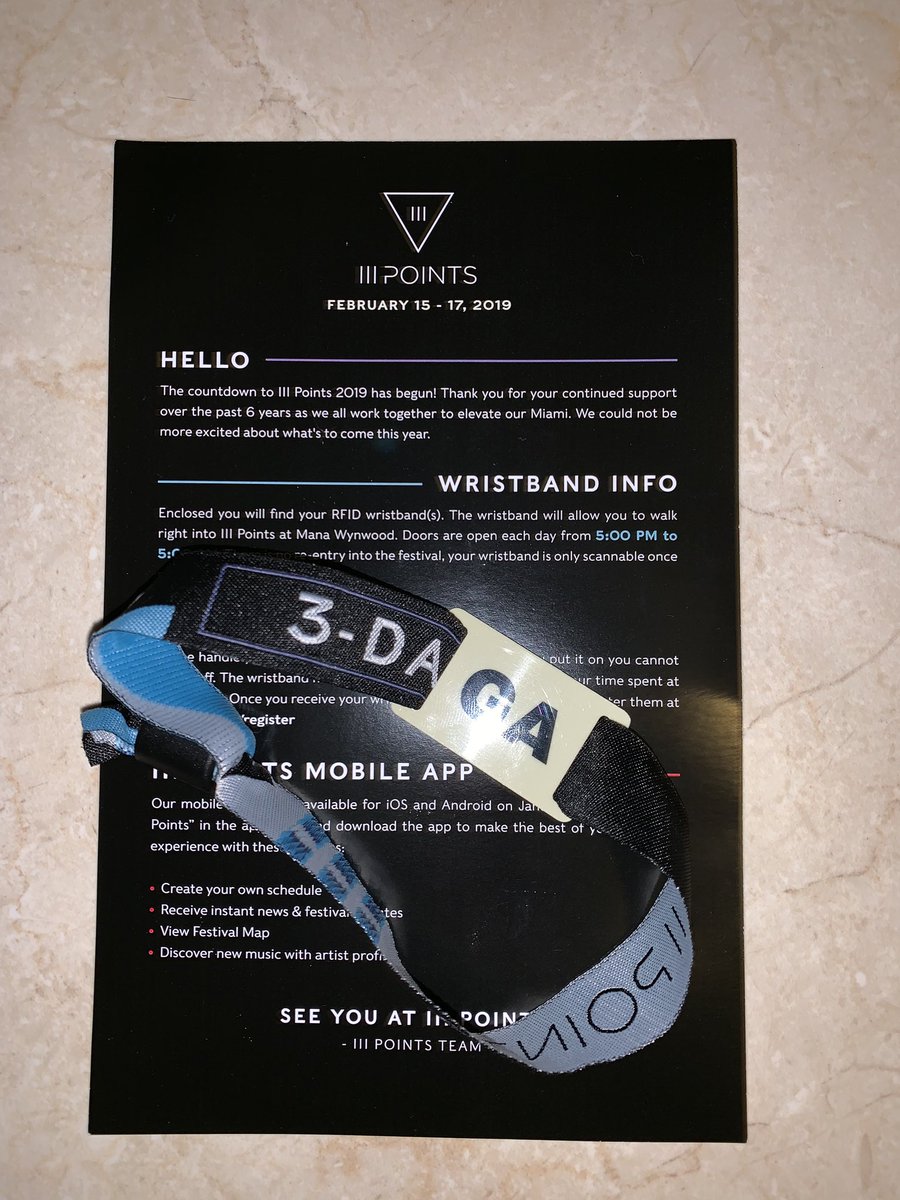 dontmindedd's tweet photo. Selling this 3days GA wristband for #IIIpointsfest #sza #azaprocky #IIIpoints contact me ASAP! https://t.co/y4EztzYmMg