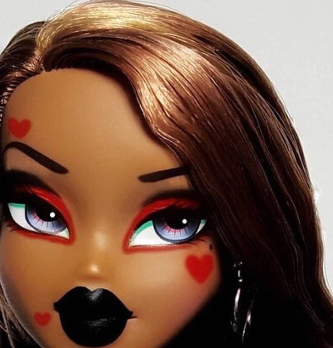 destinythemua_'s tweet photo. #BratzChallange Happy Vday💕 https://t.co/TSOeAG4FBB