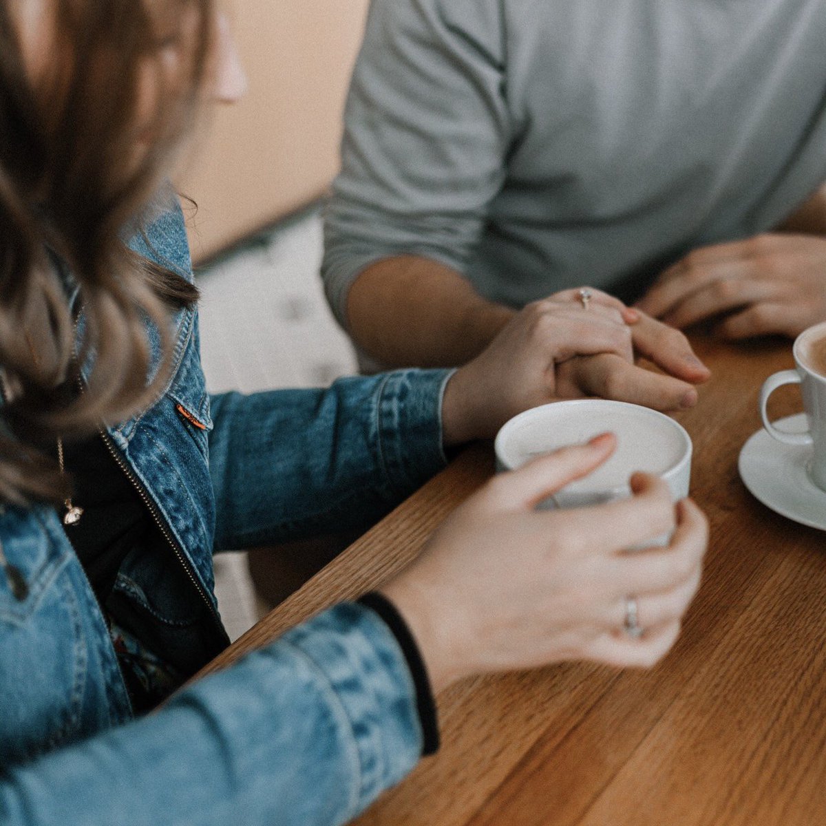 Firstpage_id's tweet photo. Sometimes people forgot why they are working in the first place, Money is only a tool to get where you want to be. Don't forget about the real purpose of your work, make sure you spend time with your beloved ones. Happy valentines ! #HappyValentinesDay #entrepreneur  #lifestyle https://t.co/6fIEcSFkQW