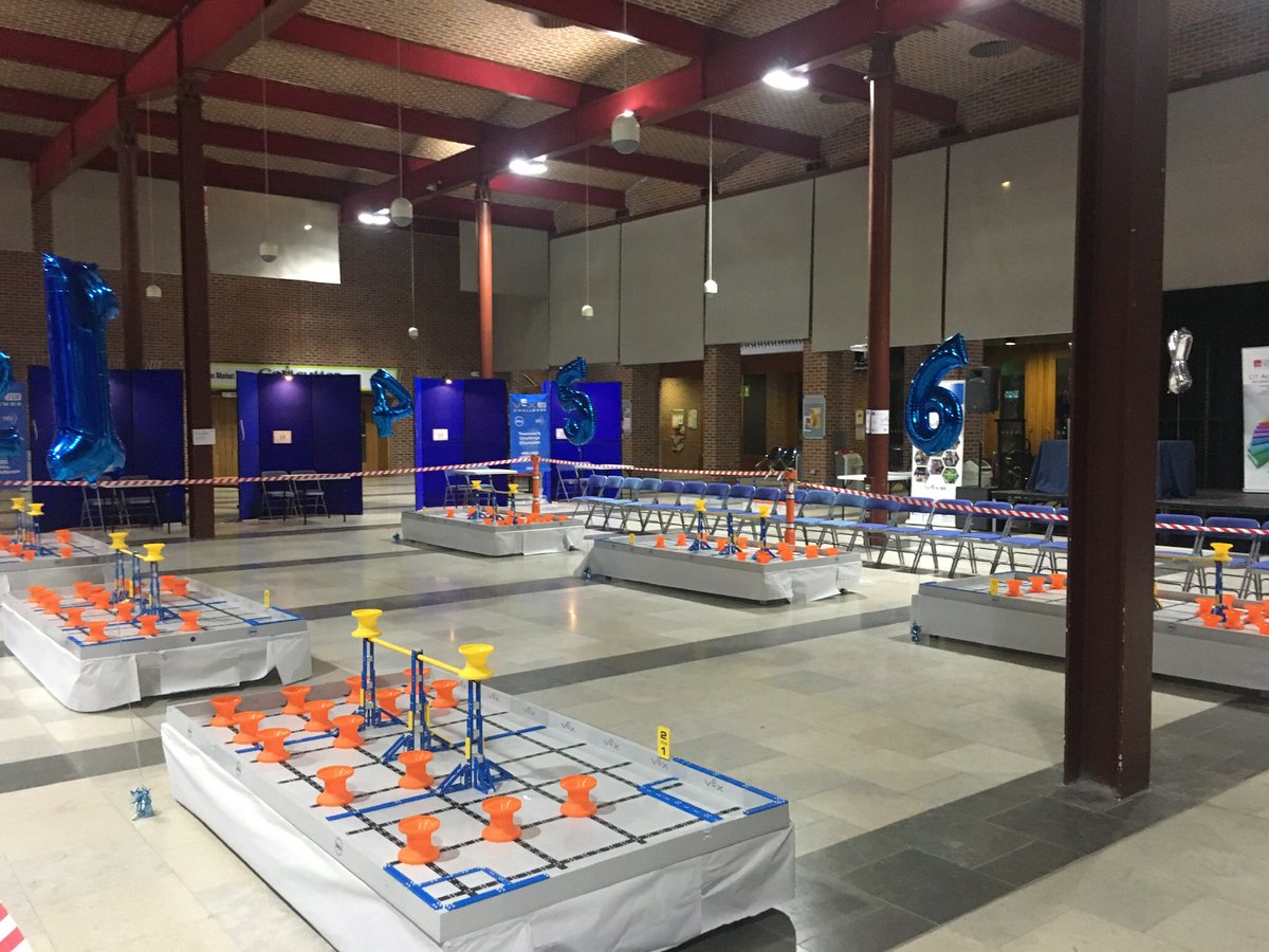 VEXRoboticsIE's tweet image. Here we go....just add 20 teams! Best of luck to everyone today! #dellcitvex @DellIreland @vexireland @SharonLawton1