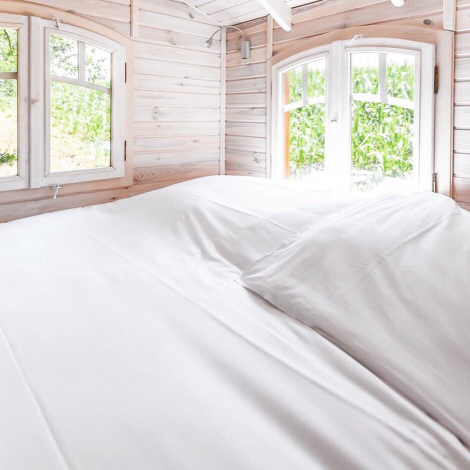 enjoy33radio's tweet photo. 📲 ENJOY 📲 71004 pour  un moment #romantique en #amoureux aux Cabanes de La Romaningue #Pompignac 🥰🤩 #kdo #SaintValentin #Enjoy33 https://t.co/5hCUHvDbJm