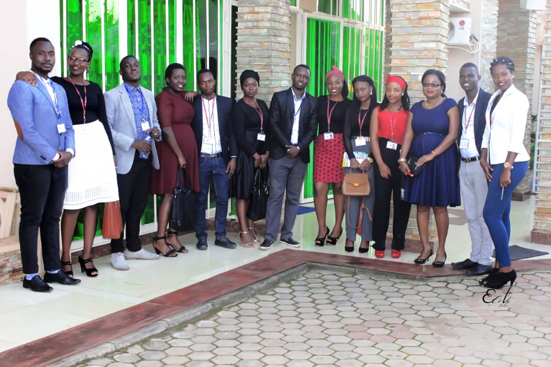 AllTwc's tweet photo. TWC représente une force vive, elle est riche des aspirations propres en ce moment de l’existence. Les jeunes constituent un groupe d’âge décisif, capable de raisonner et d’agir. Leur participation ne peut être reléguée à un avenir incertain:c'est dès maintenant qu'il faut agir https://t.co/oc7rqA2qXQ