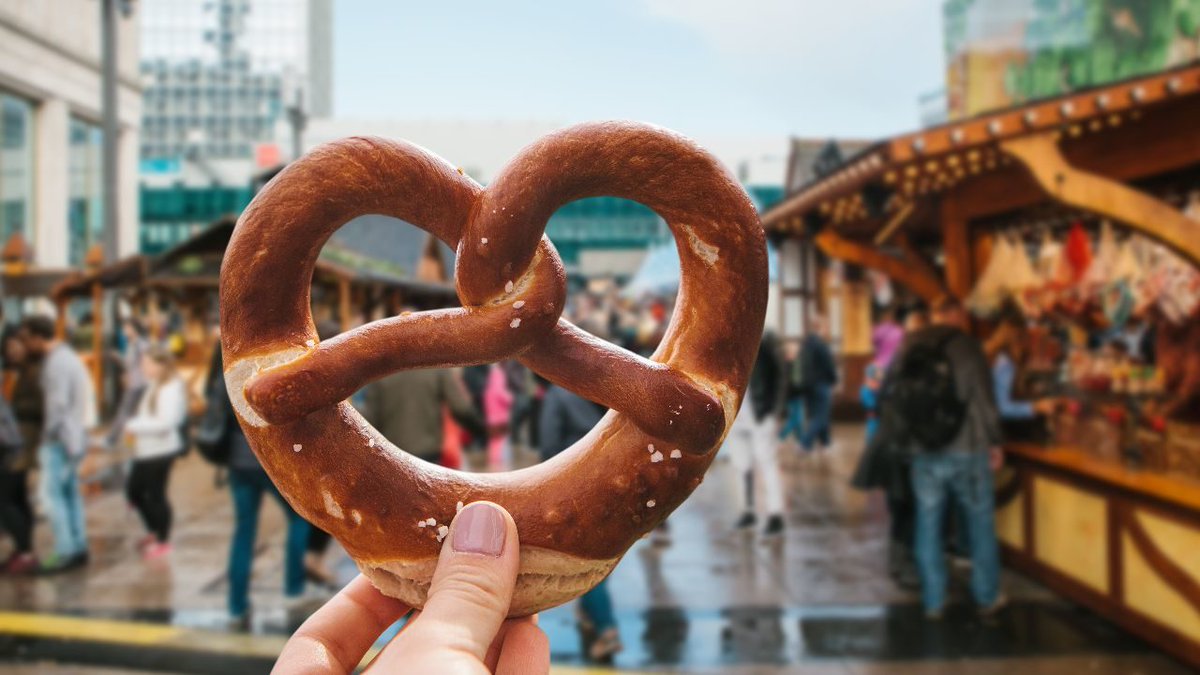 So many ways to see the city of #Munich, so little time! ✨: bit.ly/2Qr0gv9
⠀⠀⠀ ⠀
#AVDM #AVDMmag #AVDMmunich #München #MünchenLiebe #CityGuide #TourGuide