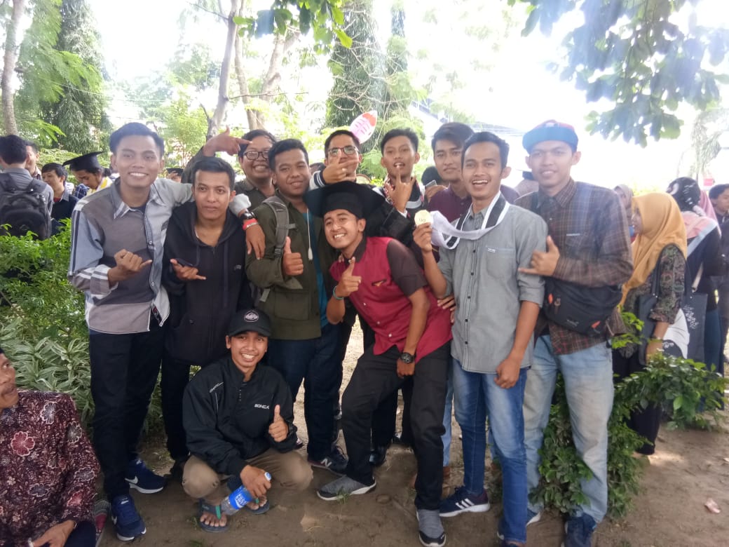 KmsySumenep's tweet image. Kemarin (13/02) sebagian dari Mahasiswa Sumenep di Jogja telah menyelesaikan studi S1-nya di UIN Sunan Kalijaga Yogyakarta.

Selamat, semoga ilmunya barokah.. #kmsy #kmsysumenep #kmsyyogyakarta #kmsysumenepyogyakarta #keluargamahasiswasumenepyogyakarta #kmsy2018 #pemilu2019