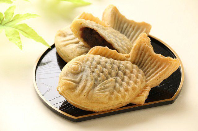 TheRealJapan1's tweet image. “An”: Japan’s Sweet Bean Paste

Bean paste, or an, is a popular sweet treat used to top and fill a wide variety of Japanese confections.

#beanpaste #sakuramochi #taiyaki #dorayaki #confection #food #popular #Japan #Japanese #TheRealJapan

buff.ly/2X0DJEU