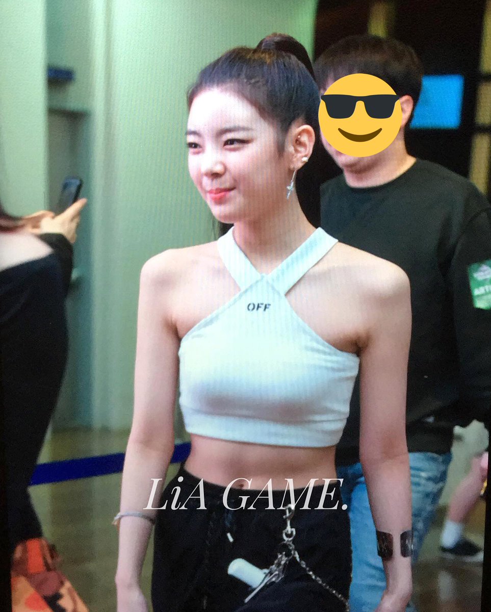 20000721com's tweet photo. -190214 LiA Preview-

#LIA #최지수
#ITZY #있지 https://t.co/Y68KDk1vxg