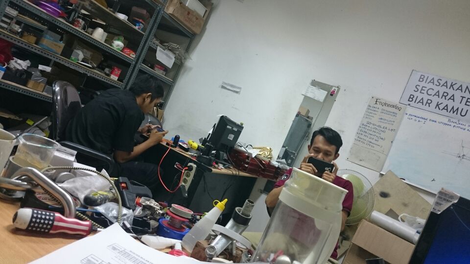 amy_uddin's tweet image. Bekerja cuma mainan gema uda di bayar UMK