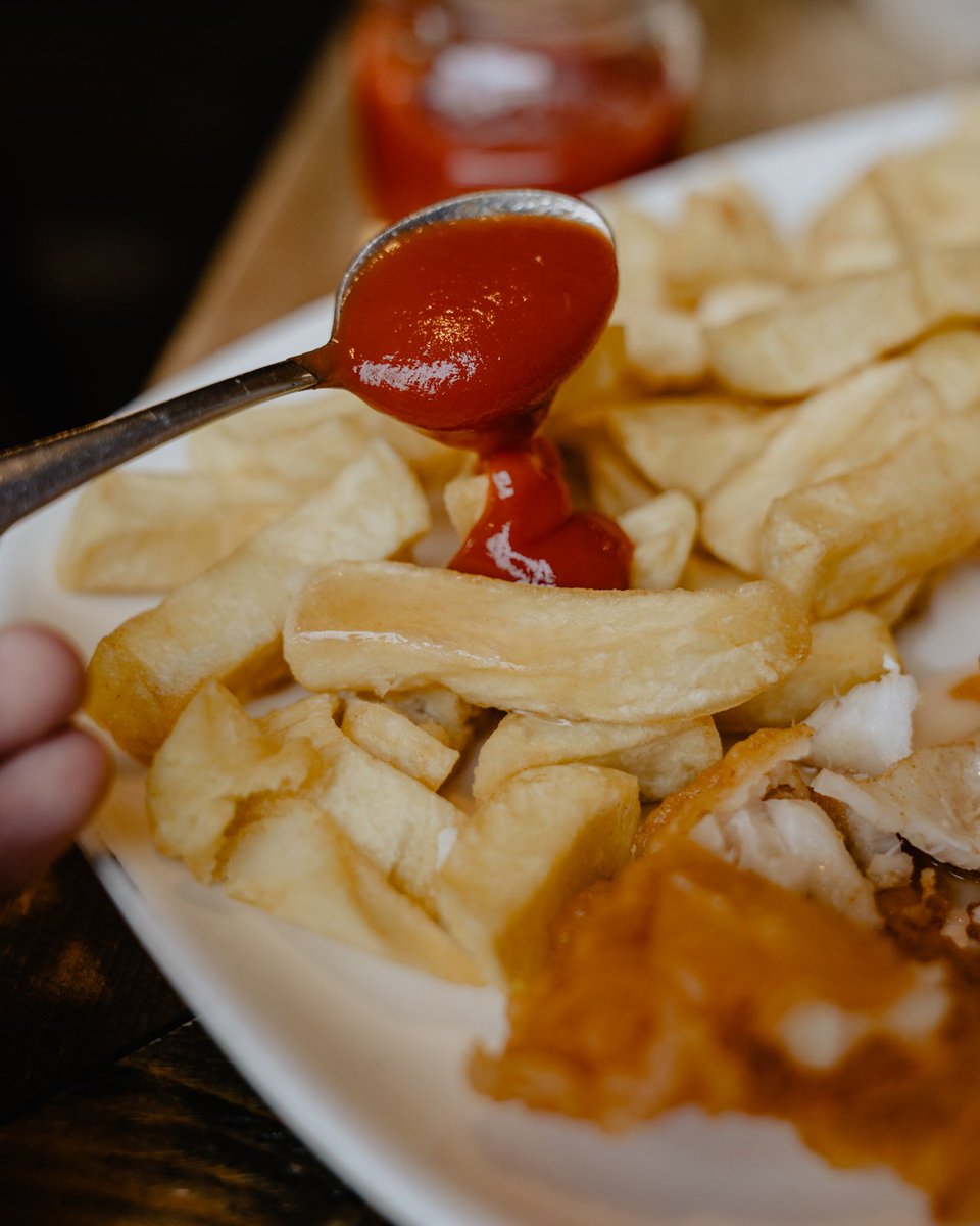 wtf_chippy's tweet image. I miss you, lets ketchup. Happy Valentines Day x

#valentinesday #sharethelove #pun #fishandchips #chippy #fish #fishandchipshop #londonfoodies #hammersmith #chiswick #finedining #grilledfish #mondaymotivation #mondayblues #foodbloggers #londonfoodbloggers
