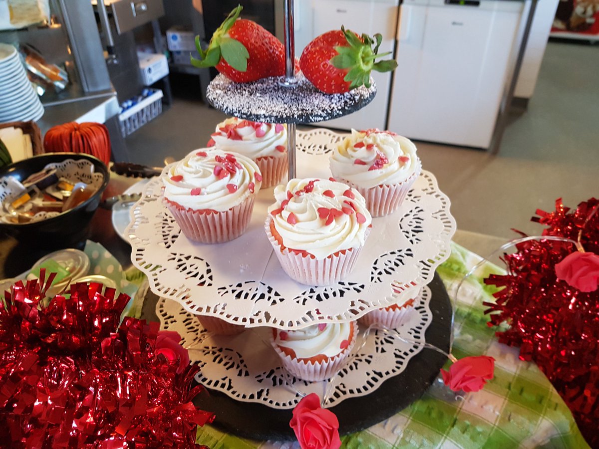 TeaThames's tweet photo. Happy Valentine's day from all at Thames Chase Tea room https://t.co/uTeaBotU3Z