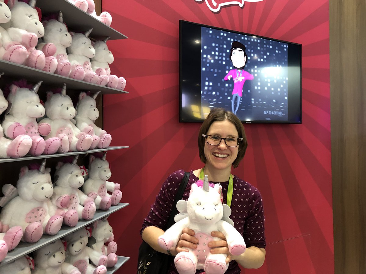 QuizComApp's tweet image. First 🦄 of Learning Technologies day II won.  #LT19UK