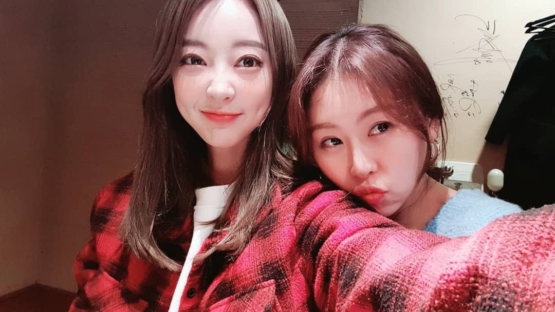 seoahn2033's tweet photo. わし此方に昨日会ったんだよな https://t.co/hMEeenc6WB