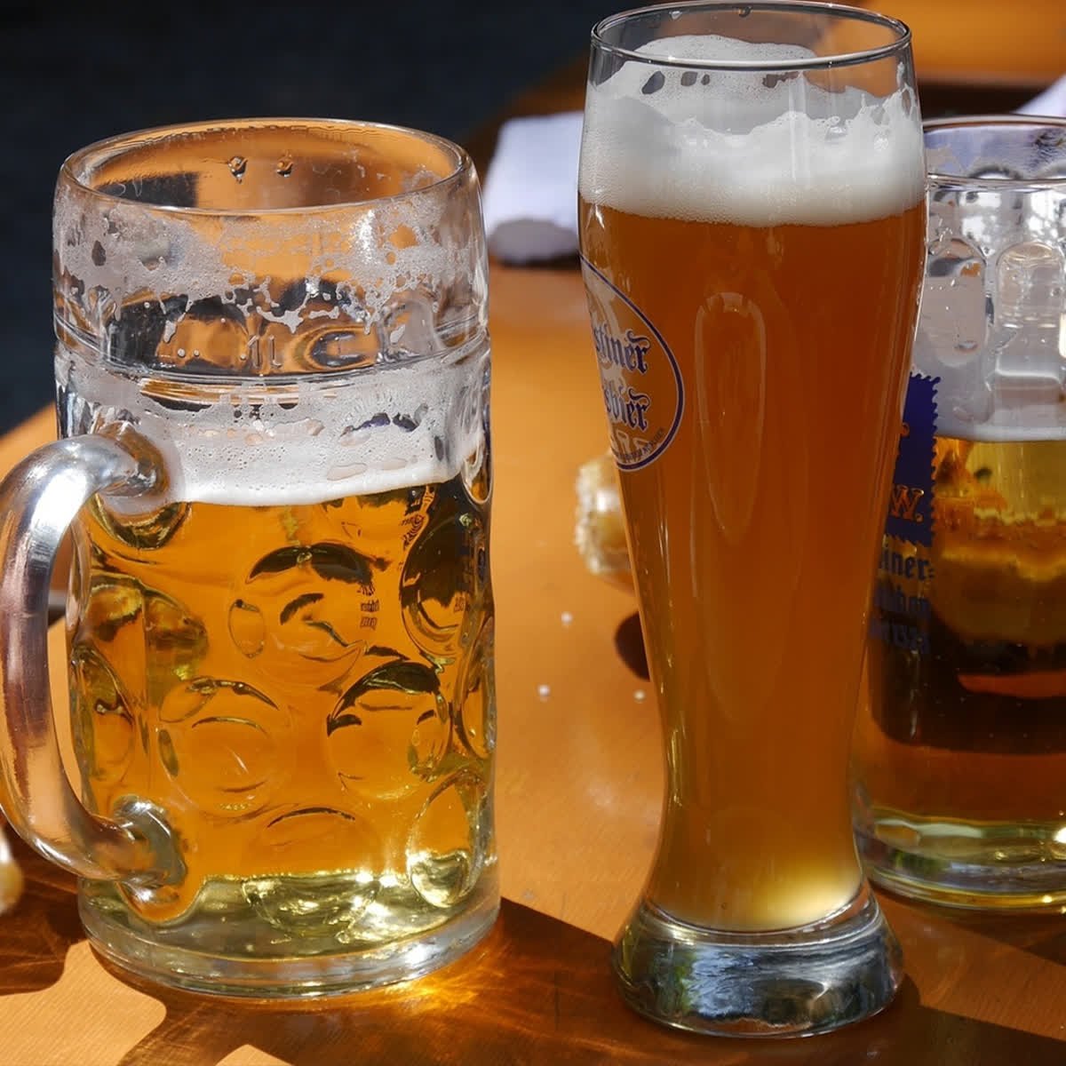 There's only one place to go after work...😜 Meet you at the bar!

Relaxed traditional pub for real ale selection and pizza menu, plus regular live music and comedy. 🍕🍻