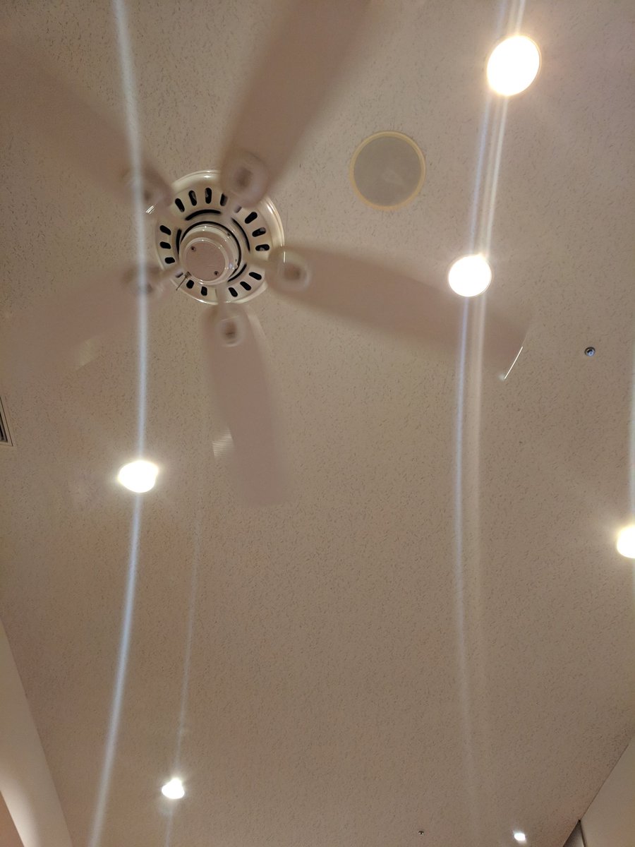 Giby Dr Snk Zia On Twitter The Light Is Leaking Water