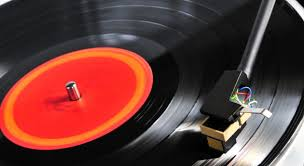 #enamorateconaltosfm Somos la frecuencia que despierta tu pasión e intensifica tus sentidos disfruta de la programación especial por la radio trendy de los altos mirandinos