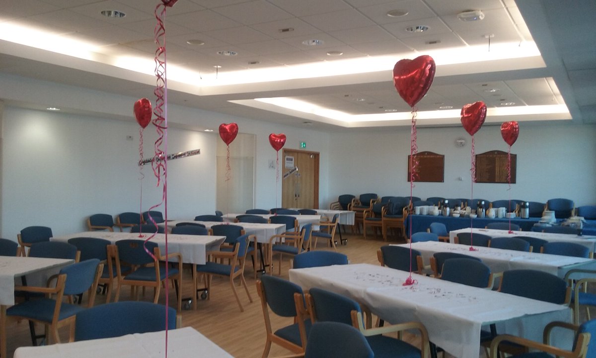 Mariafearley's tweet photo. @BucksHealthcare showing the love today. Recognising 48 staff members at WH for long service. #BHTkindnessweek
#service #commitment #dedication https://t.co/BP1c9vGFCI