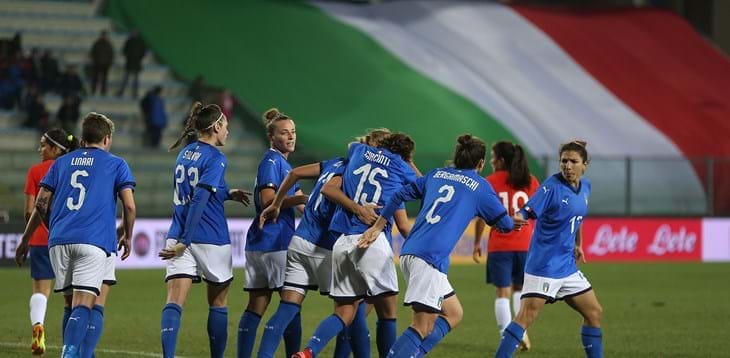 #Nazionale #Femminile🇮🇹
Doppio test per l’#Italia: il 5 aprile in Polonia🇵🇱, il 9 a Reggio Emilia con la Repubblica d’Irlanda🇮🇪
➡️ L'articolo: http://bit.ly/2X3DE3t
#VivoAzzurro