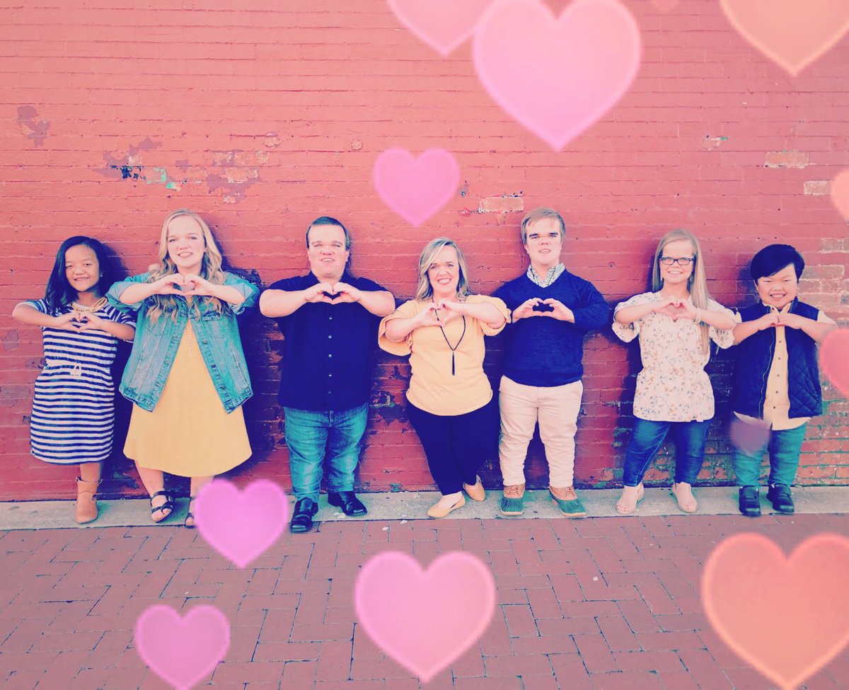 Happy ❤️Day!! #weloveourfans #7littlejohnstons #eatlotsofchocolate