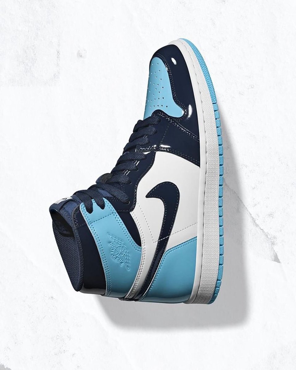 air jordan 1 blue chill footlocker