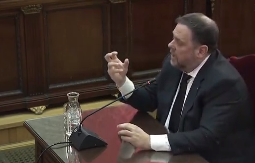 EFAparty's tweet image. 🗣️ &quot;I am being persecuted for my ideas and not for the facts [...]

Nothing of what we did is a crime. Voting in a referendum is not a crime nor it is working peacefully for the independence&quot; says @junqueras at Spanish Supreme Court

#JunquerasAcusa #DemocracyOnTrial