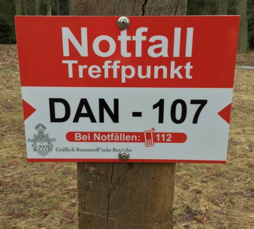 Bitte ausdrucken und den den Jagdschein legen oder auf dem eigenen Smartphone abspeichern: Wir haben für Sie die Notfall-Treffpunkte im Bereich des HWR Gartow-Lüchow zum Herunterladen bereitgestellt: hochwildringe.de