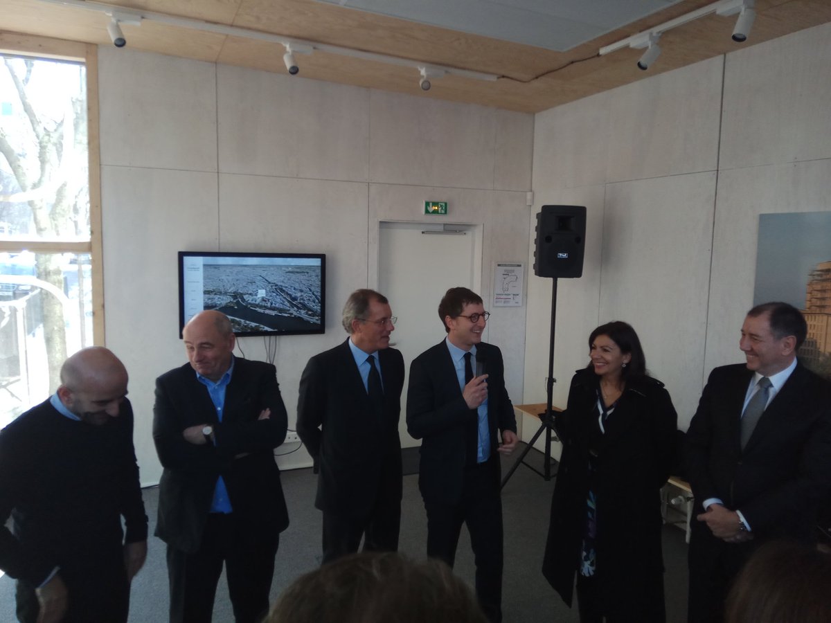 Mairiedu4e's tweet photo. Inauguration de la Maison du projet Morland Mixité Capitale par le Maire @ArielWeilT, plus grande opération d'urbanisme de Réinventer @Paris dans le bâtiment de l'ancienne Préfecture de la Seine. Aux côtés de @Anne_Hidalgo, @jlmissika et @LaurentDumas16, Président d'@Emerige https://t.co/W5j3gASJwd