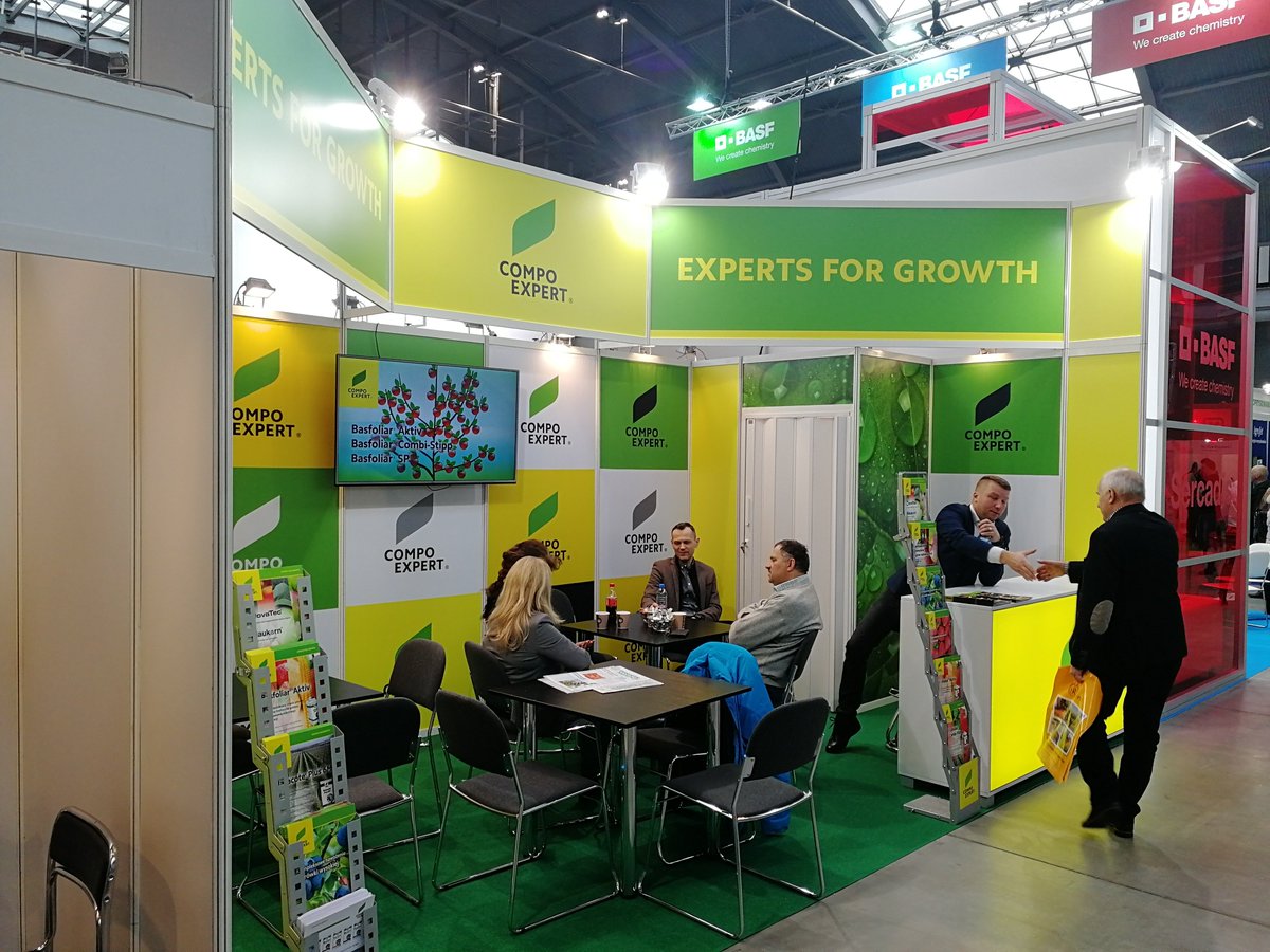 COMPOEXPERT_es's tweet photo. 🆙🆙 COMPO EXPERT participates in the @BASF '#FruitPRO Conference 2019', in @TargiKielce 👉🏻 The conference features the latest knowledge directly delivered by experts from #Poland and abroad 📋 The main topics are focused on Polish and foreign apples sales markets 🍎📊 https://t.co/DPp5QhU3VR