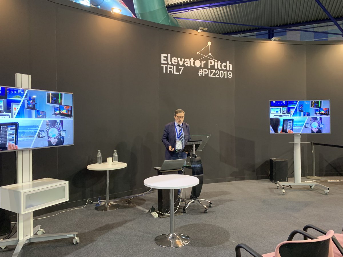 ccasellascoll's tweet photo. Escuchando a Carlos Ruiz Director @PT3NEO novedades sobre tecnologías de impresión avanzada @ForoTransfiere #PIZ2019 https://t.co/wnoOpvqVql