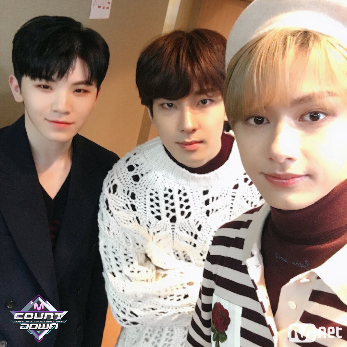 CARAT_CHILE's tweet photo. [IMG •  190214] #SEVENTEEN en el Twitter del programa 《M Countdown》.

#세븐틴⁠ ⁠⁠ ⁠#Home8thWin #HAPPYCARATDAY 
cr. MnetMcountdown https://t.co/kwAyFWBv6J