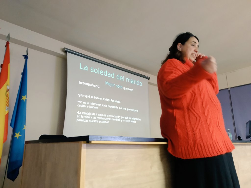 "Mejor emprender solo que mal acompañado". Y si buscamos socio, mejor si es solo capitalista. Tesa nos cuenta sus conclusiones.
#ClaraEmprende