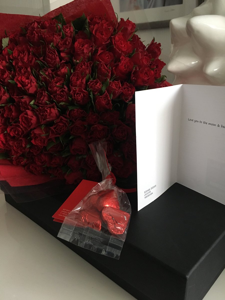 Lorraine Oates (@lorraineoates) on Twitter photo 