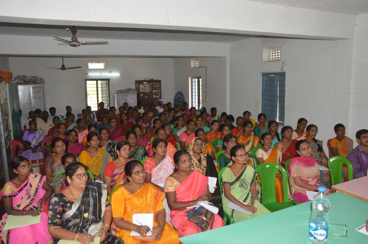 DEO_Gadwal's tweet photo. Joint Collector conducted a meeting at Tahsil Office, Ghattu with BLOs of Dharur, Ghattu and K.T.Doddi mandals regarding Voter list for ensuing #LokSabha Elections.

@ceotelangana 
@Electioncomm https://t.co/ZoJeBLIVjM