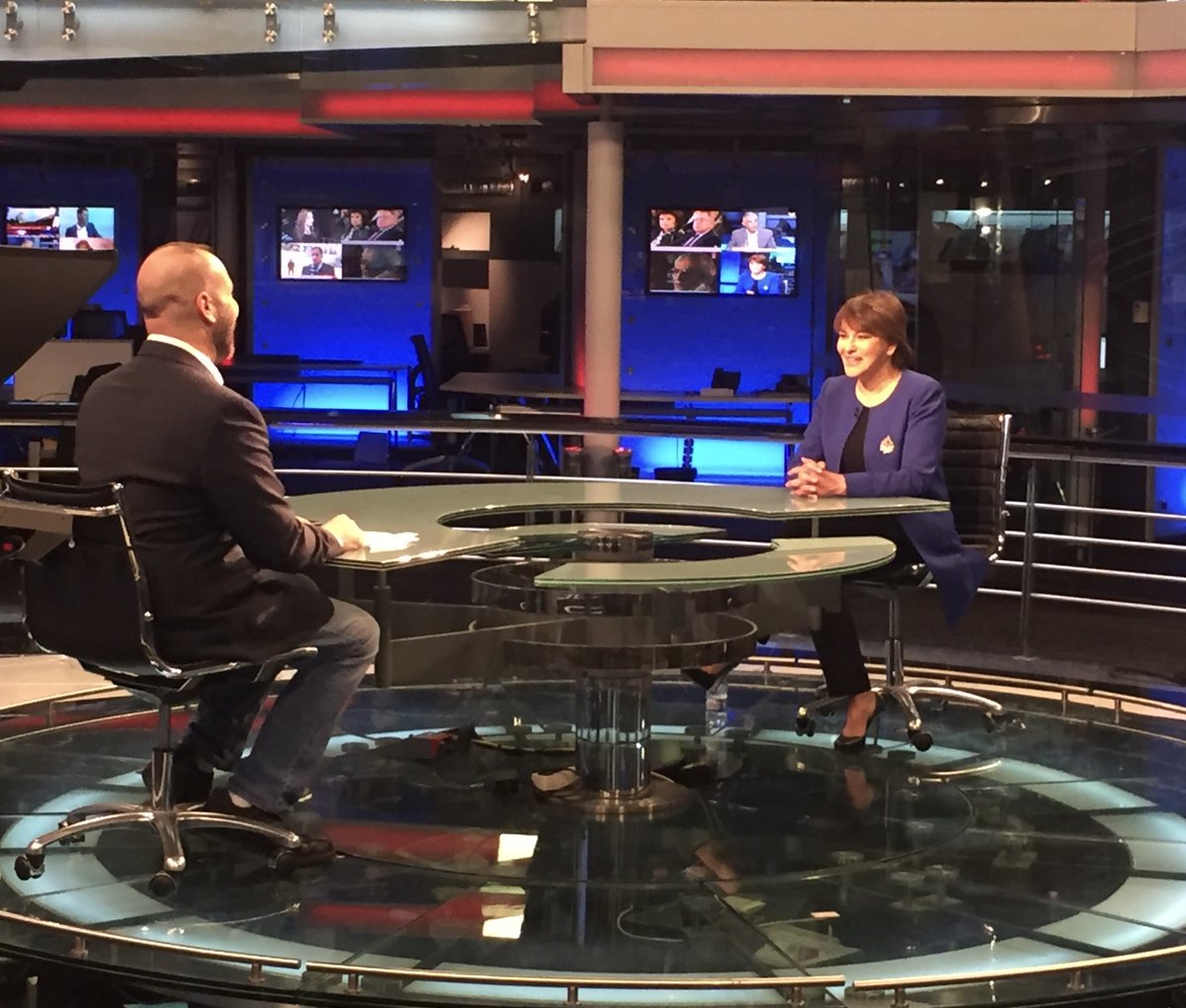 liberalinternat's tweet image. “Freedom, dignity &amp;amp; truth, the values of #liberals, are prerequisites for peace, stability &amp;amp; development!” said LI President @HakElhaite this morning with local news networks in #Lebanon 🇱🇧 #Code24 

@GordonMack_ @AhmadElHariri @saadhariri @Yeckhmed @futuremovement