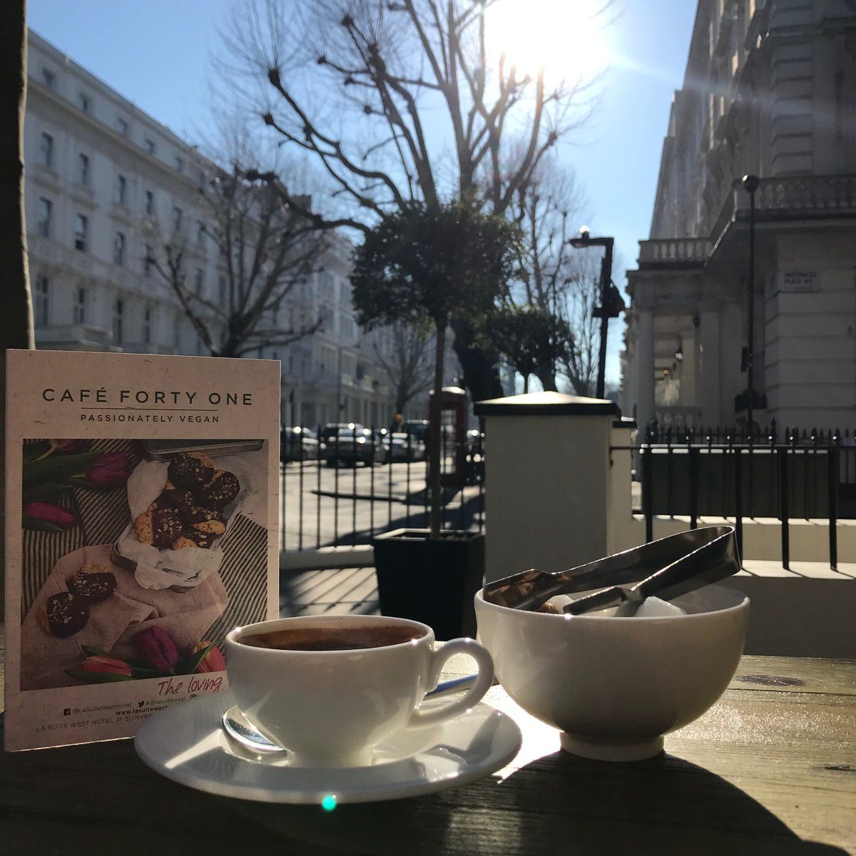 lasuitewest's tweet photo. Feels like spring on our terrace already! Valentines wishes to all...
#Valentines2019 #bemyvalentine #rosesareredvioletsareblue #valentines #bayswater #nottinghill #cafefortyone #love #veganrestaurant #alfresco #ThursdayThoughts https://t.co/BYDjZbAymx
