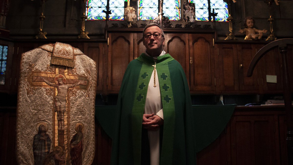 Avec @histoiretv, embarquez pour une visite exclusive des coulisses de @notredameparis comme si vous y étiez ! Un documentaire VR inédit de 8 min, en compagnie de Monseigneur Patrick Chauvet. Rdv sur l'appli #MYTF1VR pour vivre cette expérience en réalité virtuelle 360° !