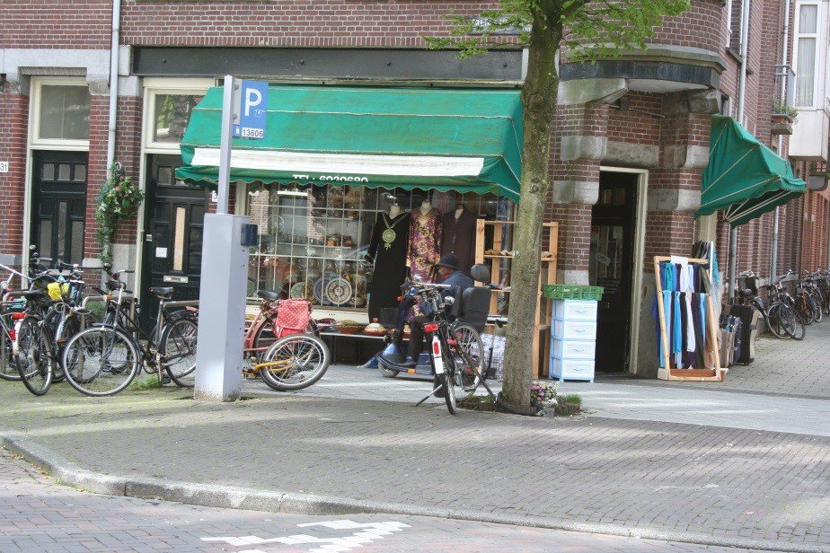 AreaalAdvies's tweet photo. In Eindhoven is vandaag het Jaarcongres #StedelijkeTransformatie. Ook in ons werk zien we vaak opgaves voor #gebiedstransformatie en het oppoetsen van bedrijfspanden. We zijn nog steeds trots op dit pareltje in de #Transvaalbuurt! https://t.co/LI4ApV47xu