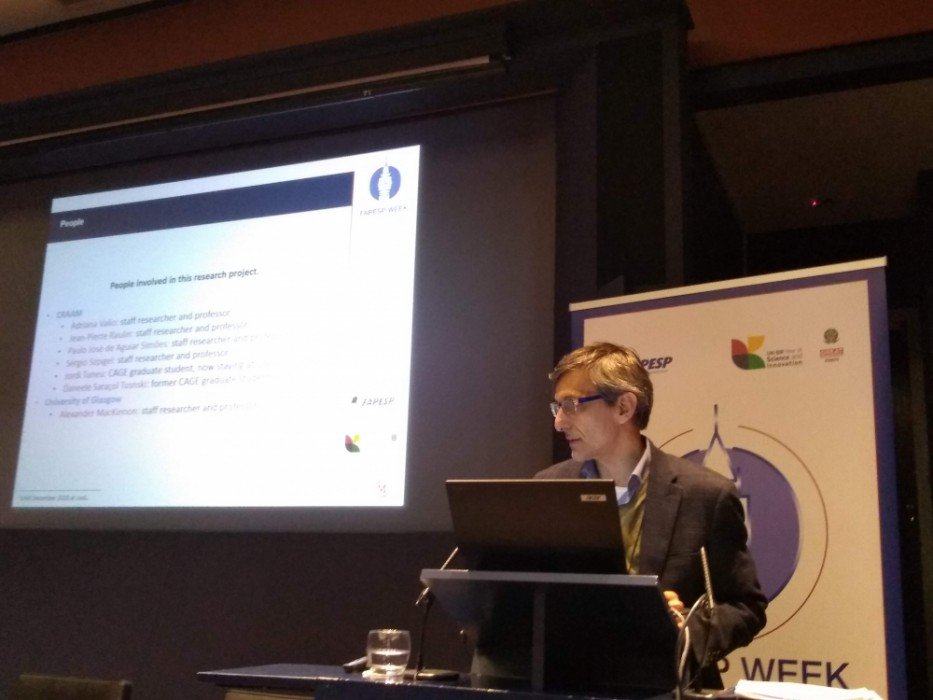 AgenciaFAPESP's tweet photo. Tecnologia desenvolvida no Brasil fará parte da Estação Espacial Internacional: apresentado na #FAPESPWeekLondon, instrumento medirá explosões solares e tem lançamento previsto para 2022. Leia em https://t.co/3tcTByM82V https://t.co/hdNHCcbeAi
